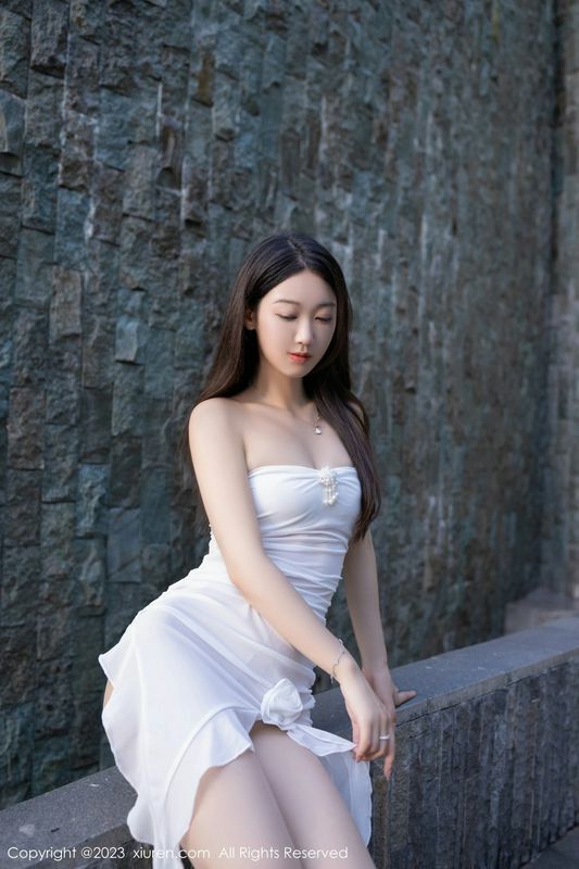 唐安琪 長裙美腿