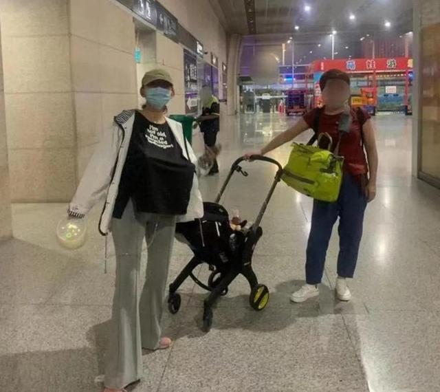 “未婚”產(chǎn)子的6位女星，生父成謎、不懼流言，最大55歲最小35歲