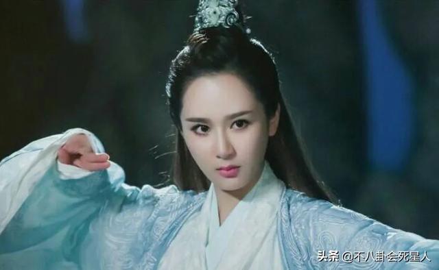 5位長(zhǎng)相土氣的女星，大刀闊斧下狠手，一步步將自己變成大美女
