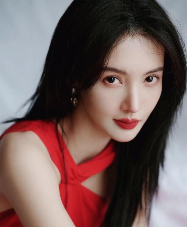 五官有瑕疵，卻堅持零整容，這5位女星照樣美得傾國傾城