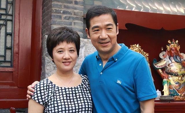 萬萬沒想到，67歲“丁克”了28年的的鄧婕，最終成為了人生贏家