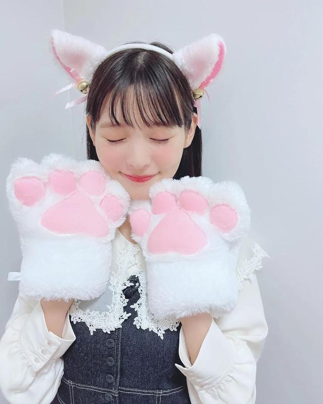 奶系美女上坂堇！擁有火辣身材的特利迦
