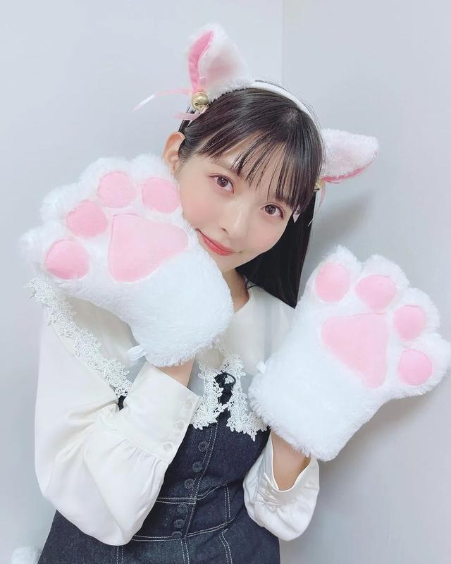 奶系美女上坂堇！擁有火辣身材的特利迦