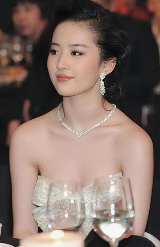 盤點國內(nèi)被大家公認的十位最美女明星，誰是你公認的“第一位”