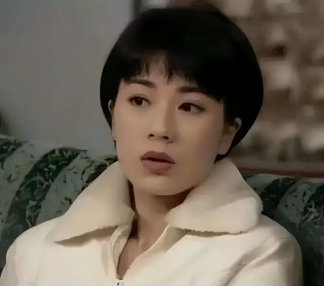 10位港圈“短發(fā)女神”，個(gè)個(gè)一眼萬年，有人退圈讓人遺憾