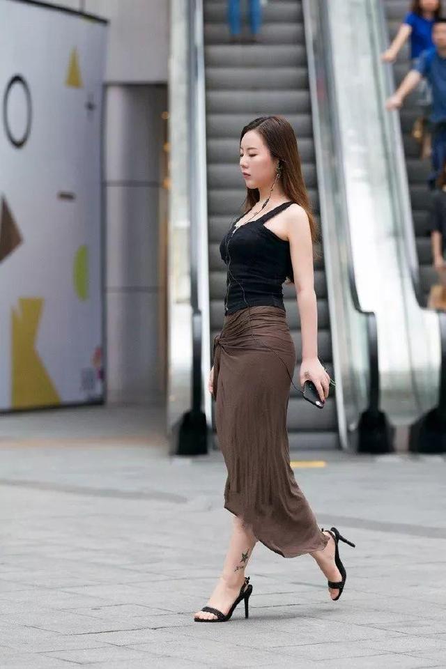 街拍美女夏季清涼美女性感美女寫真照片