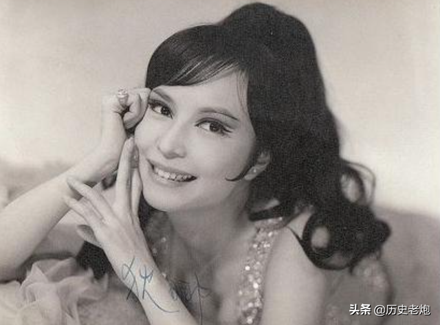 狄娜：香港艷星，真人版007女間諜，為中國航天事業(yè)投入全部身家