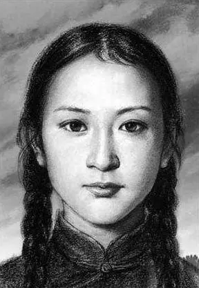 她因長得漂亮，遭日本人搶進(jìn)炮樓，一個夜遭受50多名鬼子糟蹋