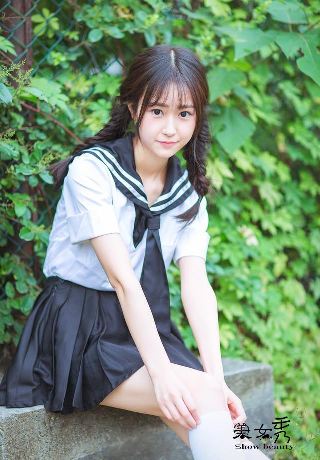 美女秀：校園女神！青澀性感更誘人！