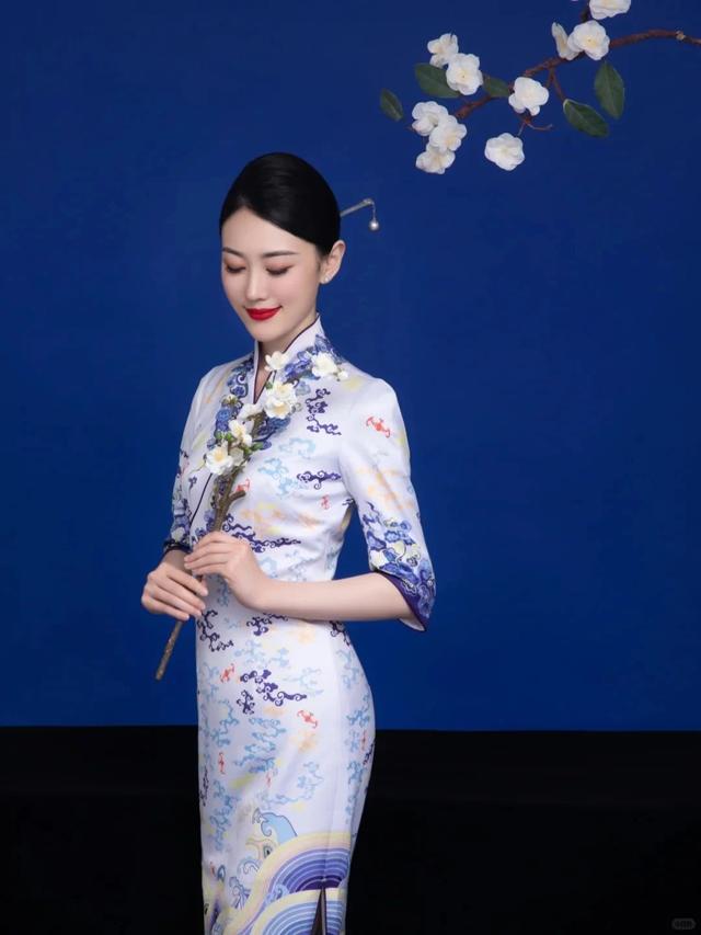 網(wǎng)紅主播的空乘制服組圖，看起來很美