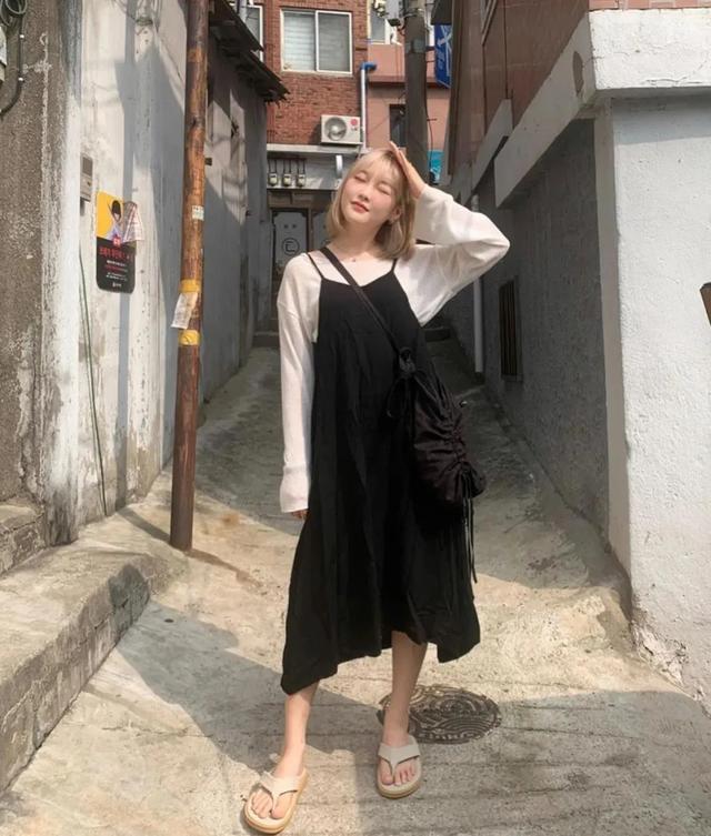 “渣女站姿”火了！腰和屁股凹成90度，這誰頂?shù)米∧? onerror=