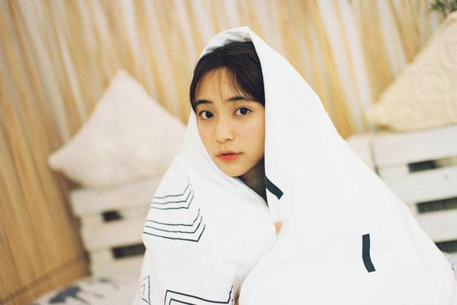 小說：女老師渾身冰涼，眉毛凝霜，少年用純陽寶玉讓她免除危險(xiǎn)