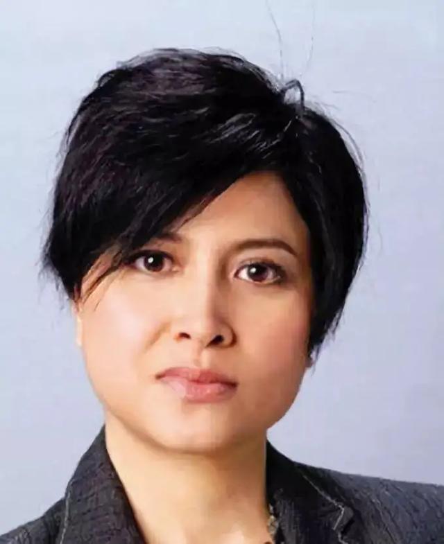 10位港圈“短發(fā)女神”，個(gè)個(gè)一眼萬年，有人退圈讓人遺憾
