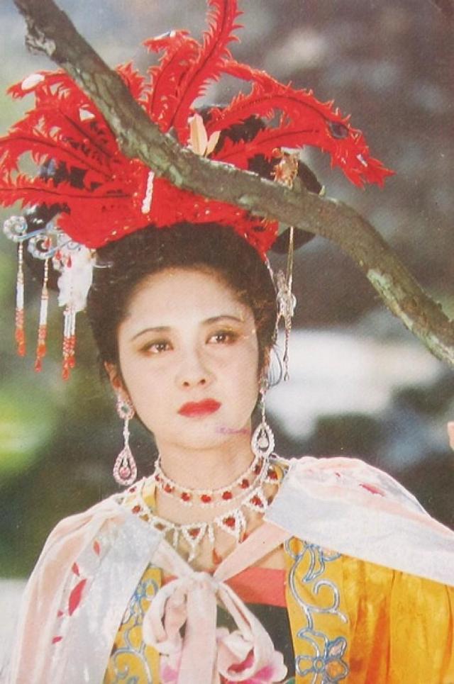 86版《西游記》中的十大美人，玉兔精排名第七，嫦娥只能排第二