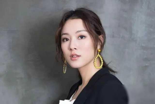廣東盛產(chǎn)美女！來自廣東的20位女星，個個如花似玉，性感迷人