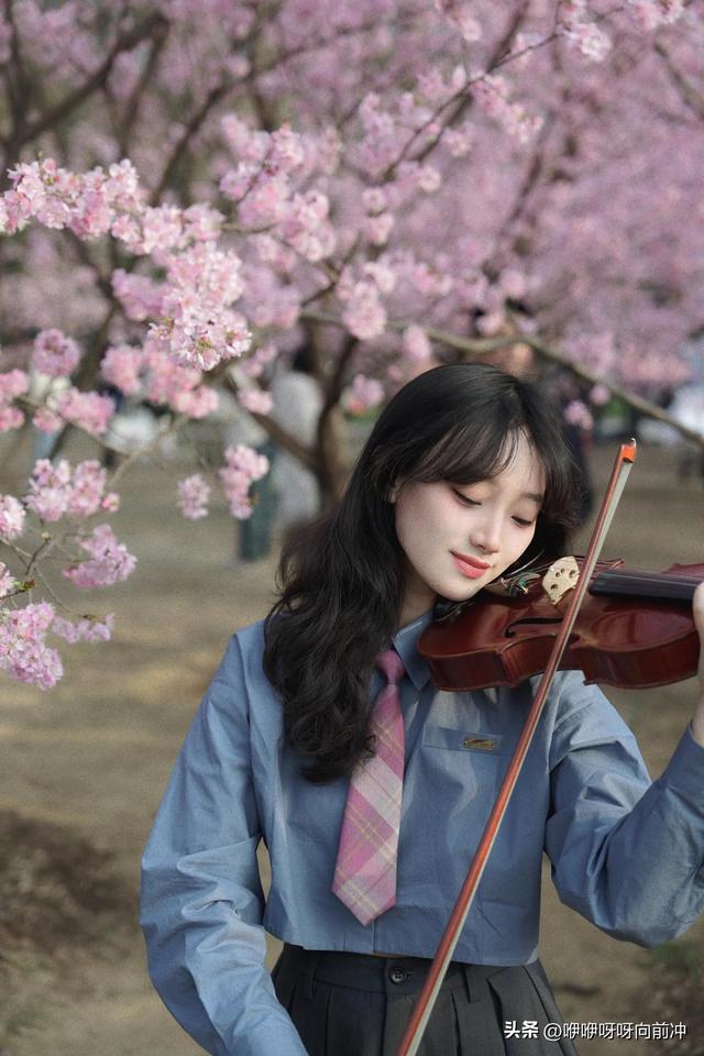 東南大學(xué)的絕色校花：工科才女、音樂達人、麻將高手