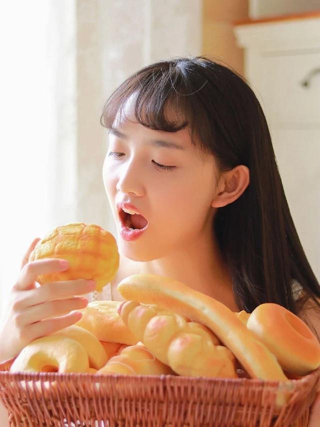 極品尤物美女妲己浴室大秀性感迷人寫真