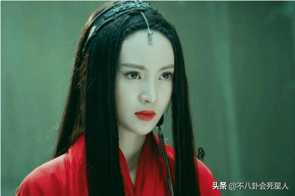5位長(zhǎng)相土氣的女星，大刀闊斧下狠手，一步步將自己變成大美女