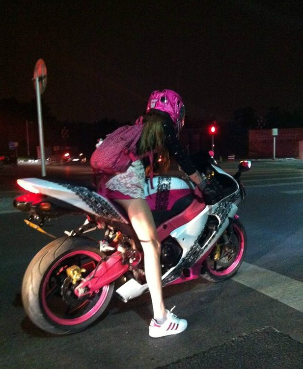 哪位機車美女是你心中的女神？