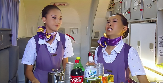 乘坐飛機時還有“隱藏服務”？只要肯開口，空姐一般都能為你提供