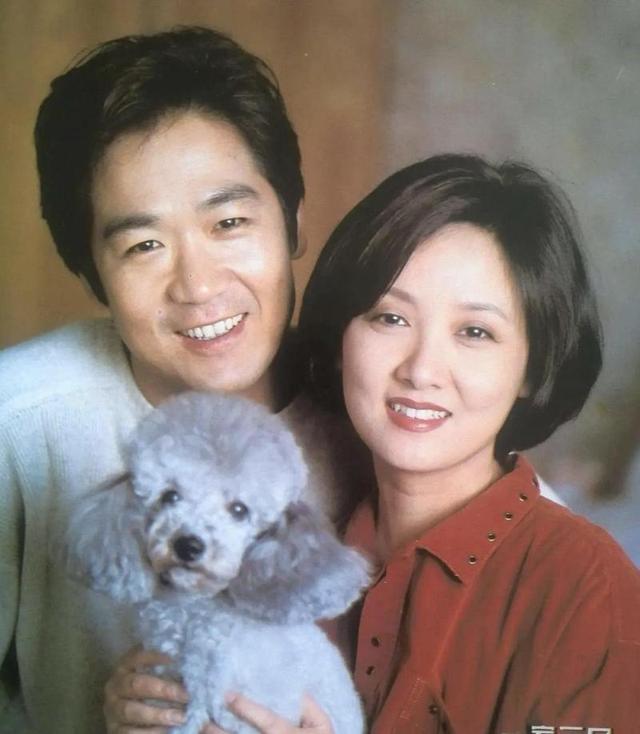 萬萬沒想到，67歲“丁克”了28年的的鄧婕，最終成為了人生贏家