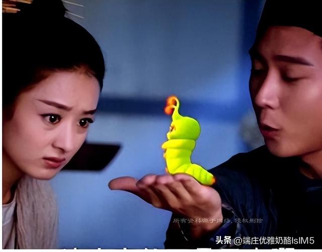 胸罩露點，花式泳衣，這些辣眼睛的操作，導(dǎo)演肚子里沒一點文化嗎