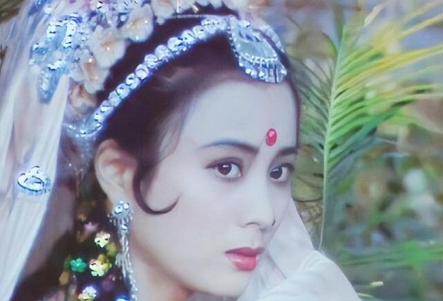 86版《西游記》中的十大美人，玉兔精排名第七，嫦娥只能排第二