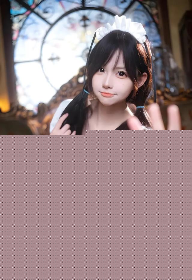 美女丨蘿莉女仆裝黑絲寫真