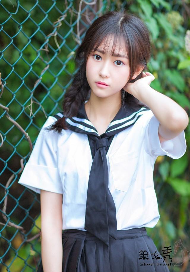 美女秀：校園女神！青澀性感更誘人！