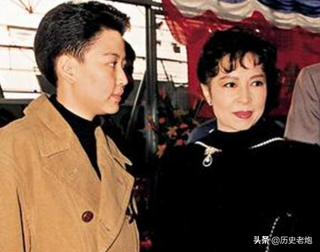 狄娜：香港艷星，真人版007女間諜，為中國航天事業(yè)投入全部身家