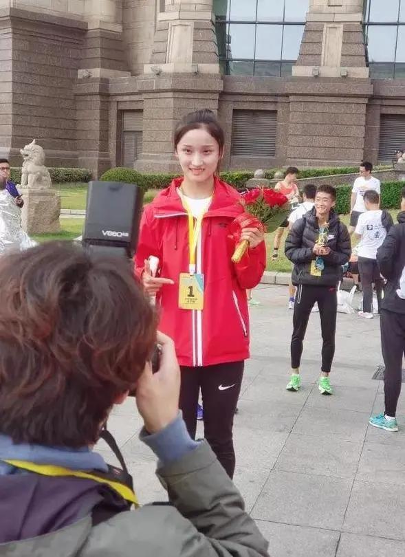 跑步女神李美珍：李芷萱的小師妹，全馬PB237，顏值實(shí)力俱全