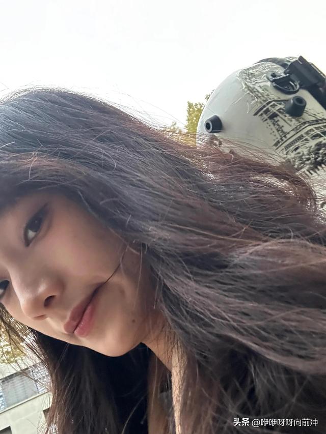 東南大學(xué)的絕色校花：工科才女、音樂達人、麻將高手
