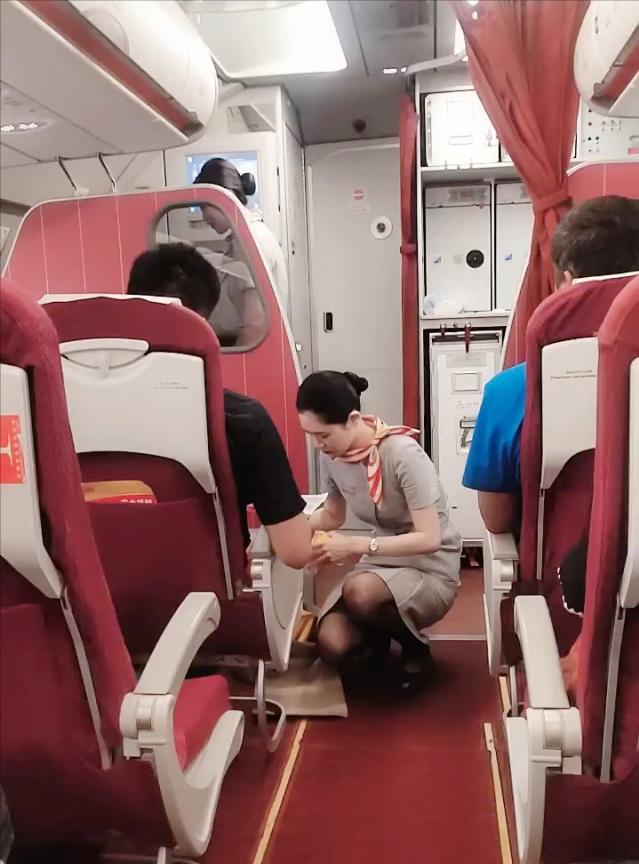 乘坐飛機時還有“隱藏服務”？只要肯開口，空姐一般都能為你提供
