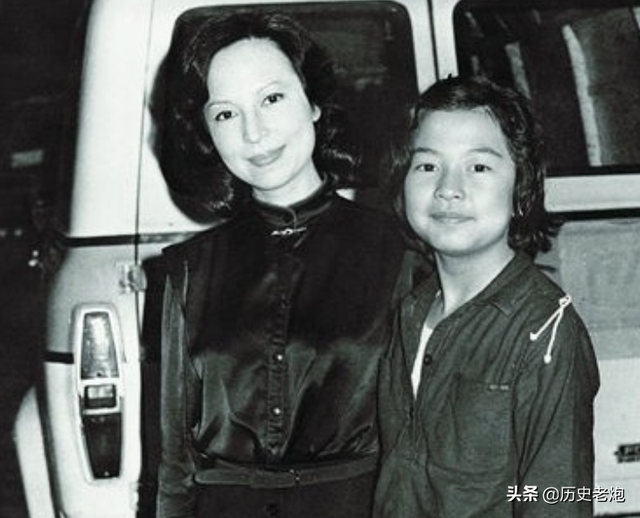 狄娜：香港艷星，真人版007女間諜，為中國航天事業(yè)投入全部身家