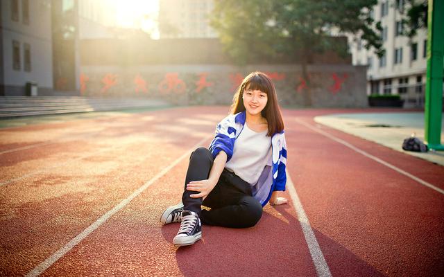 圖集：分享一組校園清純美女高清壁紙，歡迎收藏