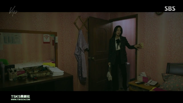 張娜拉主演《VIP》：辦公室抓“小三”狗血?jiǎng)。孔妨瞬胖n國(guó)女性處境的艱難