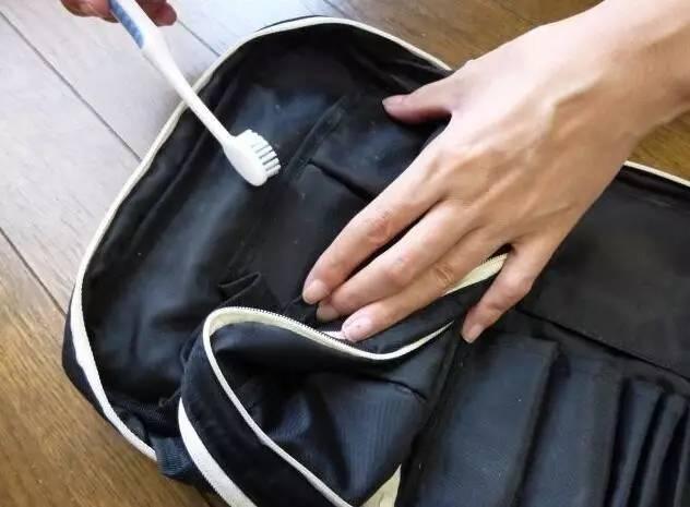 日本妹子超強化妝品收納術(shù)！終于又能看見我的梳妝臺了……