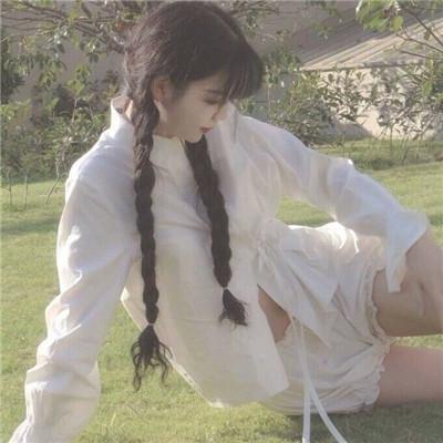 氣質(zhì)長發(fā)性感美女頭像傷感