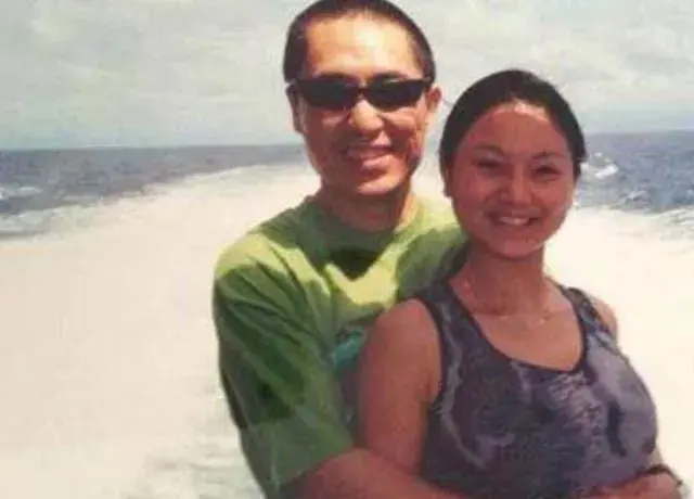 “土妹”陳婷：18歲跟了張藝謀，無(wú)名無(wú)分伺候11年，現(xiàn)終于成贏家