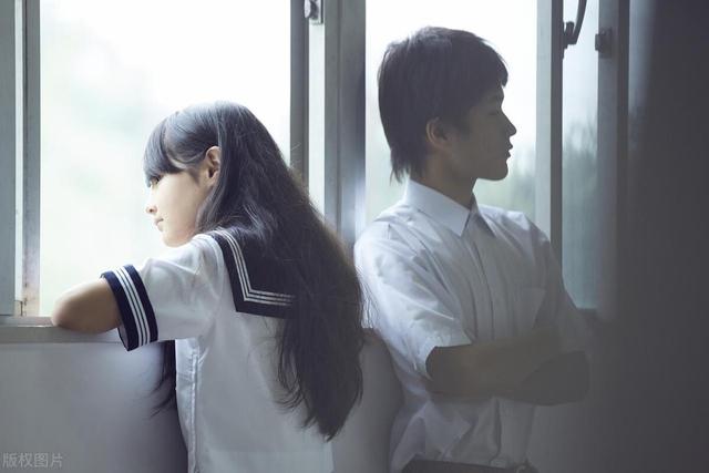 湖北小伙娶澳洲美女，婚后生倆娃，媳婦年入40萬，小伙成全職奶爸