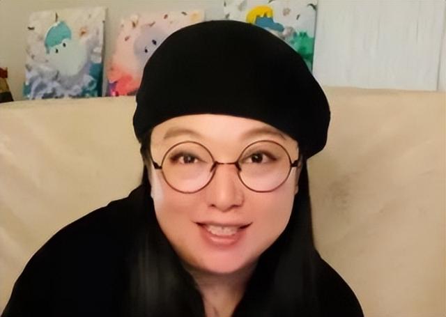 終究是物是人非！前港姐李珊珊患病多年，如今身材臃腫仍單身