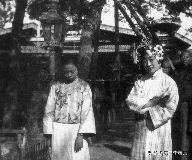 末代皇后婉容：晚清公認(rèn)的美女，瘋狂吸食鴉片致使兩條腿都無(wú)法動(dòng)