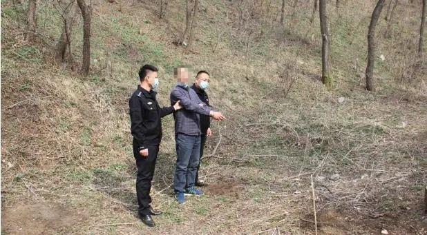 20年前遼寧女青年雙手反綁遇害，兇手抓到了