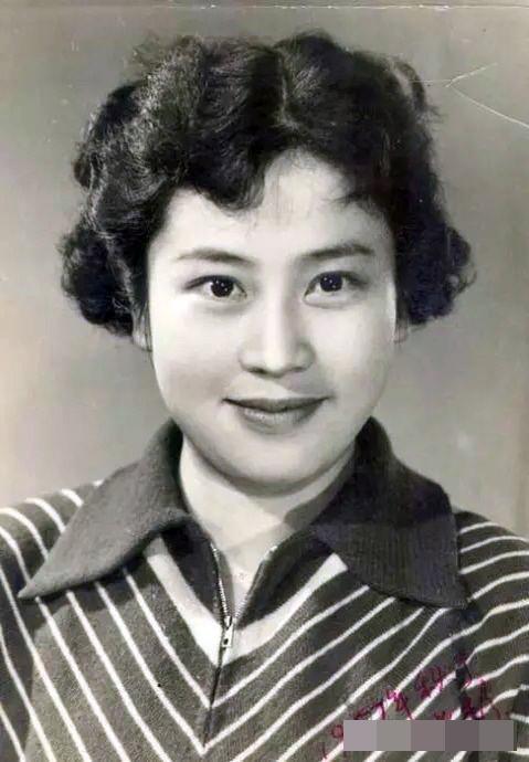 細(xì)數(shù)原八一廠(chǎng)美女明星 田華王曉棠宋春麗趙娜黃梅瑩洪學(xué)敏韓月喬
