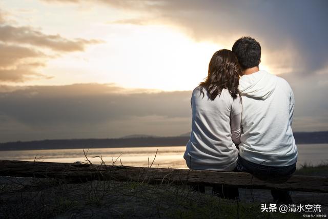 一個日本人愛上一個中國的酒吧女郎，不想最后居然是身首異處