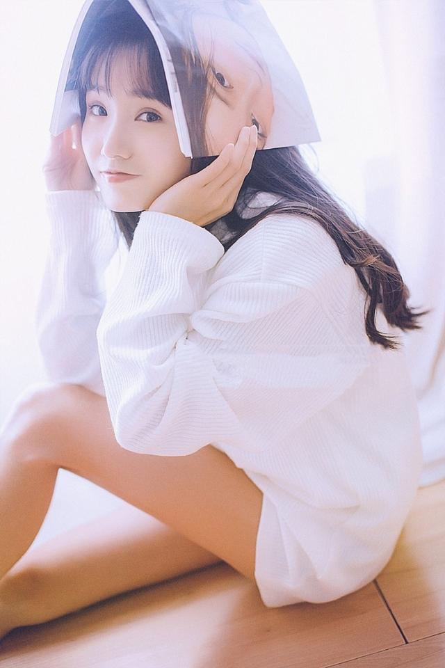 90后清純模特早晨性感私房照