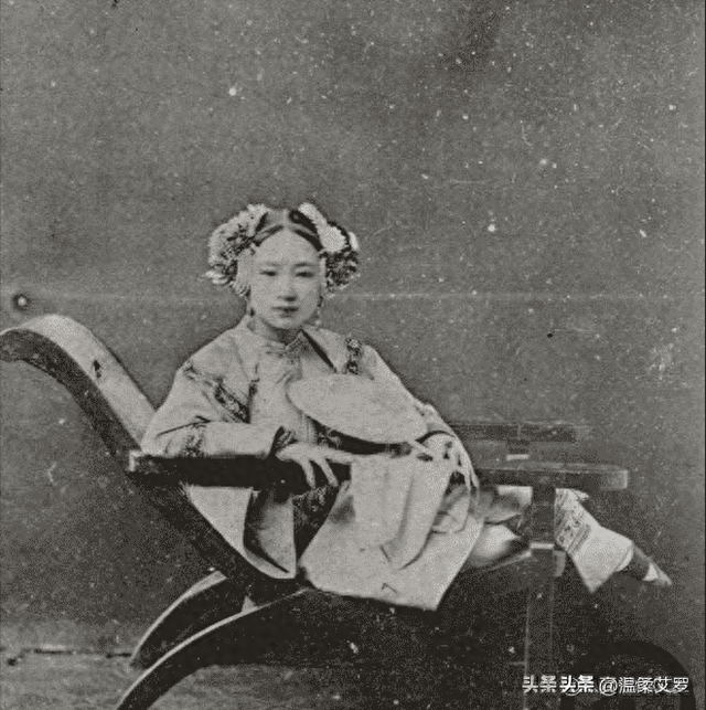 【時(shí)光回溯】晚清花樓女子30張老照片，豐乳肥臀，風(fēng)韻猶存