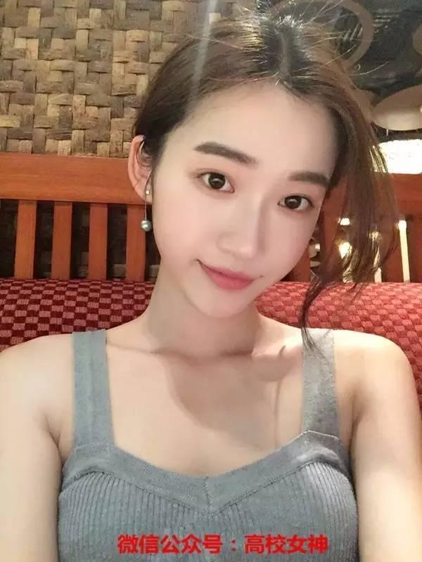 星海學(xué)院女神何燁彌，集顏值與氣質(zhì)于一身，簡直完美！