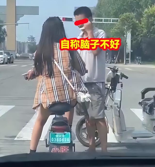 變態(tài)！女子逛街被要求脫下絲襪，網(wǎng)友：受害者不止女性！