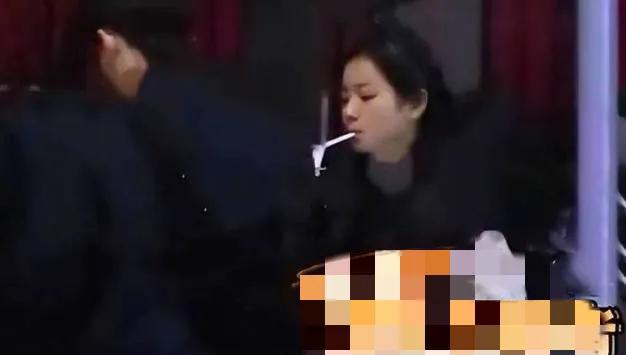 實地探訪！成都私人影院美女陪看可親嘴摸胸可過夜，都是00后！